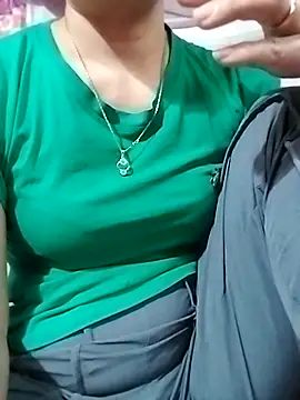 YiyinLy online show from November 28, 5:29 am