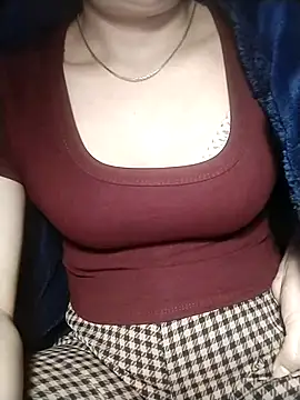 YiyinLy online show from November 30, 12:28 pm