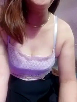 YiyinLy online show from March 24, 6:46 am