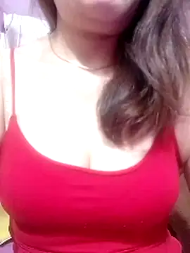 YiyinLy online show from March 21, 1:18 am