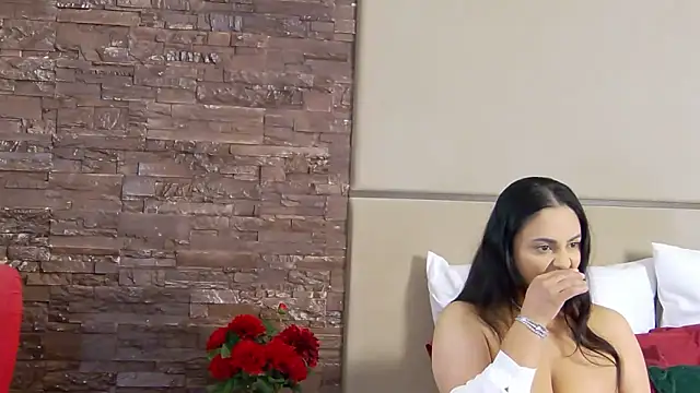 MayaMusee online show from December 19, 7:00 am