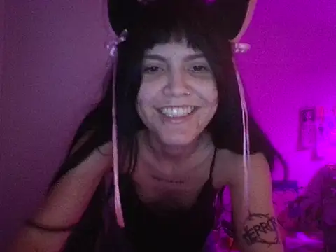 miapink33 online show from November 13, 2:26 am