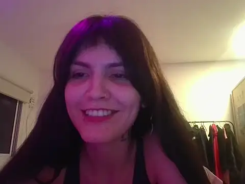 miapink33 online show from October 22, 2:00 am