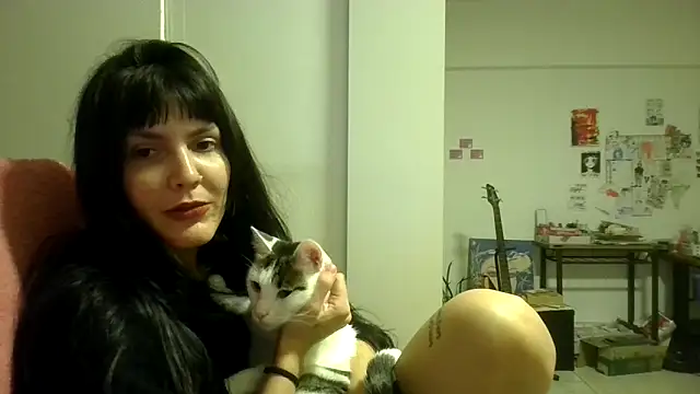 miapink33 online show from March 8, 1:00 am