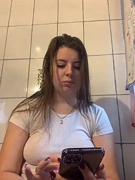 MiraCastellon online show from November 28, 8:47 am