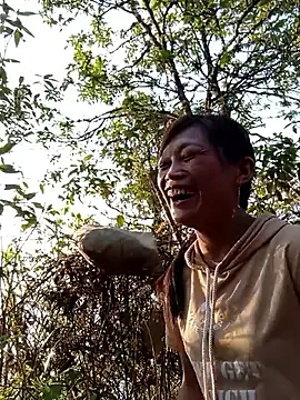 siusiu-00 online show from April 20, 9:56 am