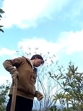 siusiu-00 online show from December 18, 9:36 am