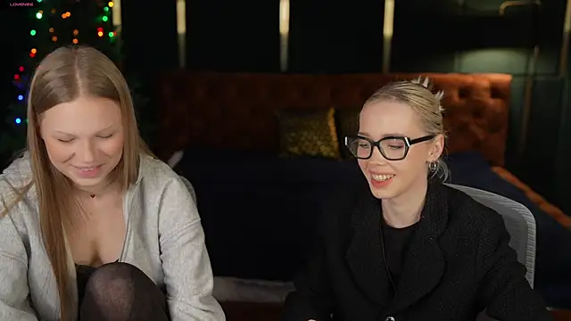 Jessica start online show from December 17, 11:26 am