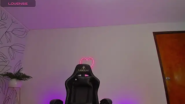 merida 06 online show from November 12, 4:38 am