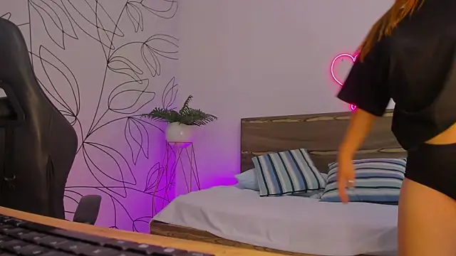 merida 06 online show from October 23, 2:43 am