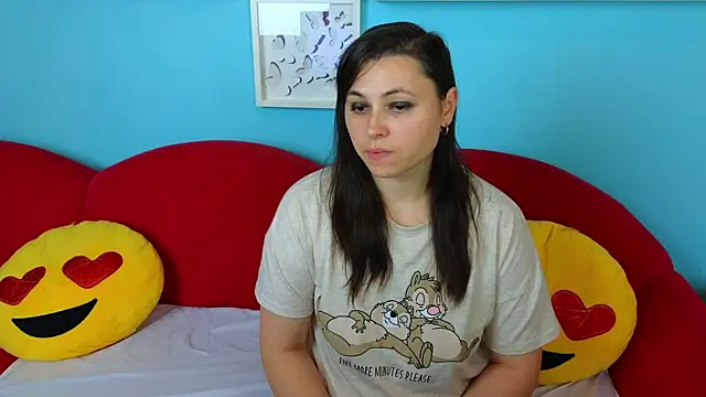 Soft Lilly online show from November 17, 6:06 am