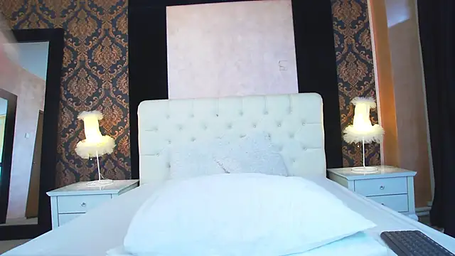 Soft Lilly online show from May 4, 5:33 am