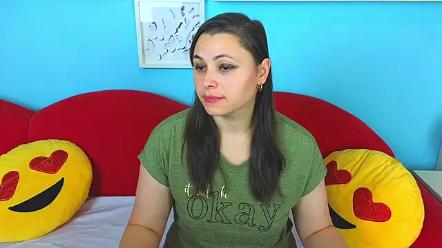 Soft Lilly online show from November 3, 6:40 am