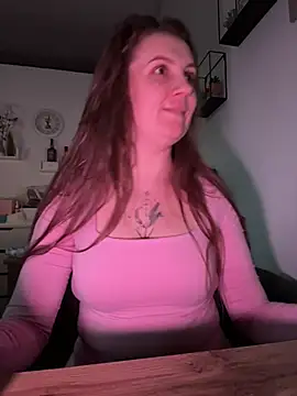 Amy  Leee  online show from February 20, 3:03 pm