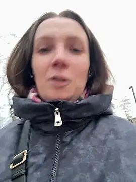 Amy  Leee  online show from March 17, 2:53 pm