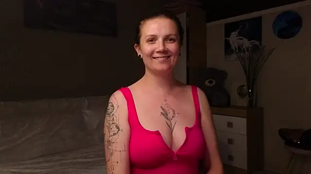 Snapshot of Amy__Leee_ chatting on May 12, 7:20 pm Amy Leee online show from May 12, 7:20 pm