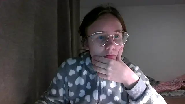 LuckySLove online show from January 12, 6:47 pm