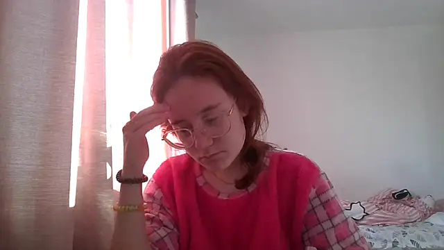 LuckySLove online show from April 8, 3:13 pm