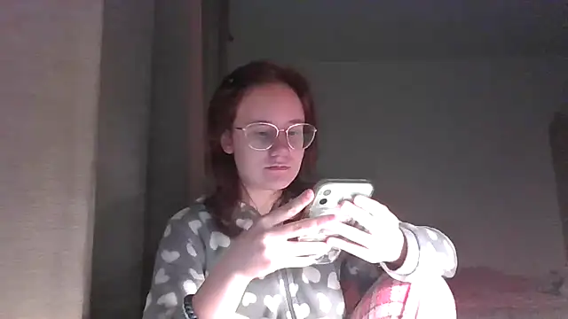 LuckySLove online show from March 19, 7:36 pm