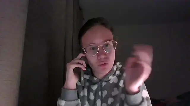 LuckySLove online show from January 5, 5:27 pm