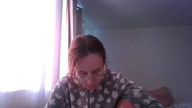 Snapshot of LuckySLove chatting on May 27, 5:53 pm LuckySLove online show from May 27, 5:53 pm