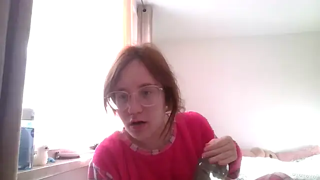 Snapshot of LuckySLove chatting on October 13, 1:23 pm LuckySLove online show from October 13, 1:23 pm