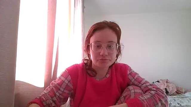 LuckySLove online show from April 9, 3:07 pm