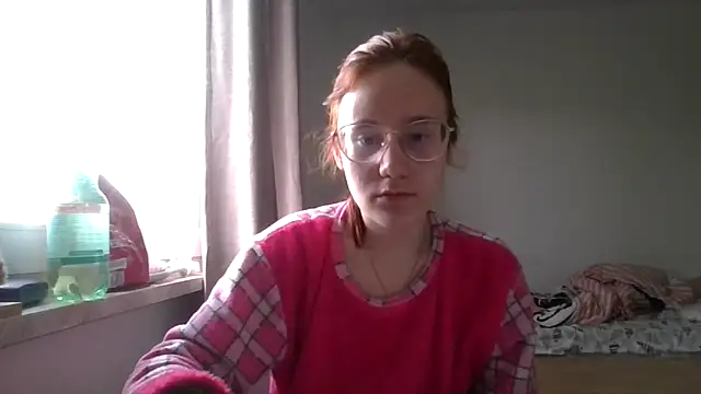 LuckySLove online show from April 5, 2:35 pm