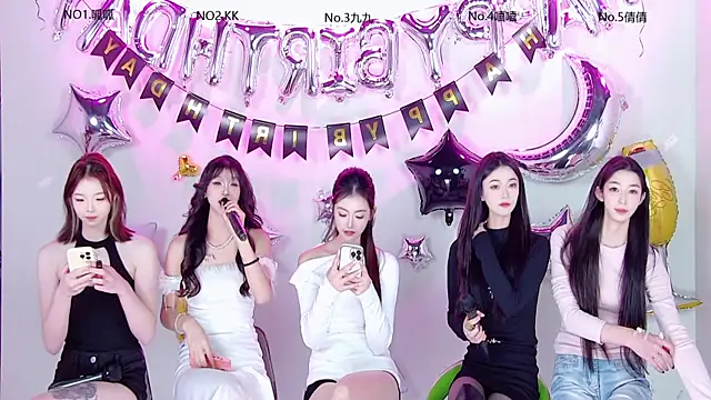 DX-002 online show from December 5, 8:02 am