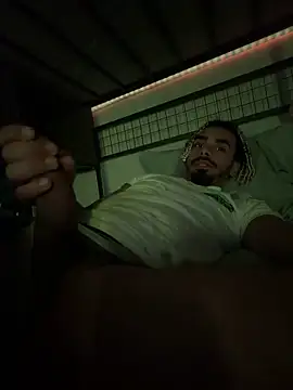 shadespider online show from April 4, 10:00 am