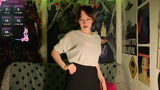 ReincarnatedAngel online show from November 28, 9:48 pm