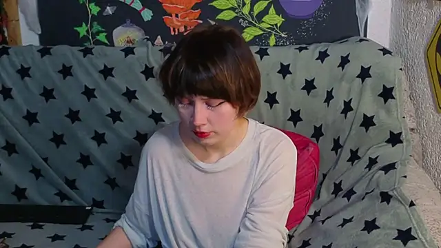 ReincarnatedAngel online show from November 19, 11:10 am