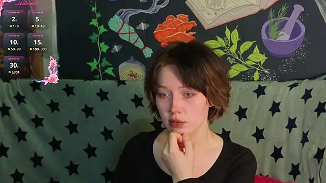 ReincarnatedAngel online show from December 2, 9:27 pm