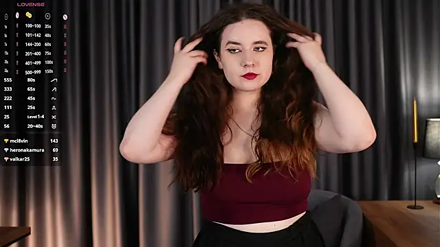 Snapshot of YuriFout chatting on November 5, 11:13 am YuriFout online show from November 5, 11:13 am