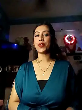 Snapshot of Darling_Annie chatting on November 14, 6:11 pm Darling Annie online show from November 14, 6:11 pm