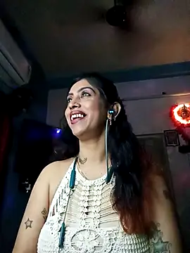 Snapshot of Darling_Annie chatting on December 2, 6:09 pm Darling Annie online show from December 2, 6:09 pm