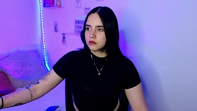 Emily Lindey online show from March 9, 5:33 am