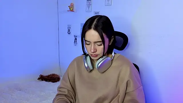 Emily Lindey online show from February 16, 3:16 am