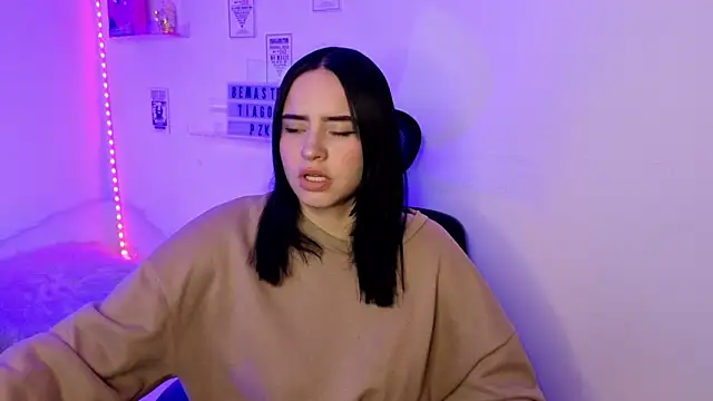 Emily Lindey online show from March 12, 5:02 am