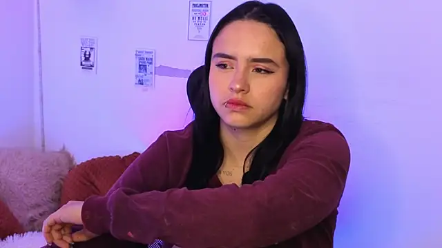 Emily Lindey online show from April 15, 3:56 am