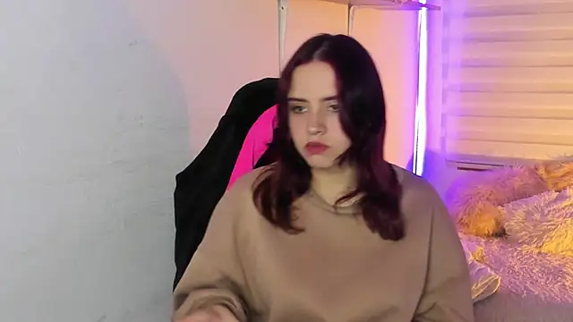 Emily Lindey online show from January 11, 3:46 am