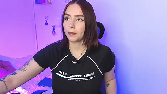 Emily Lindey online show from February 27, 1:17 am