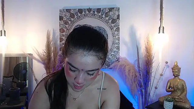 ZharaGag on u online show from October 23, 12:04 pm