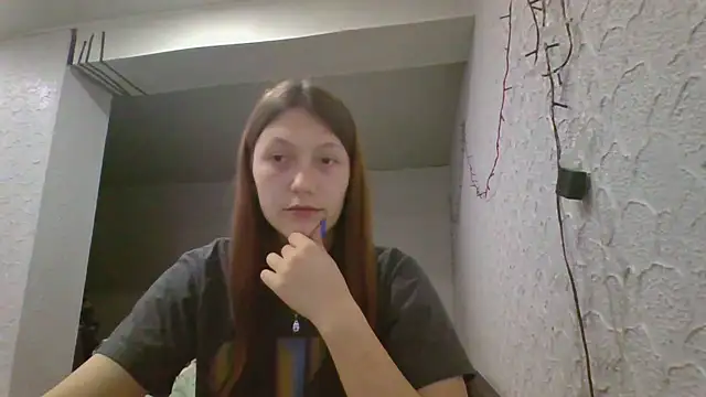 luna tt online show from March 7, 5:18 pm