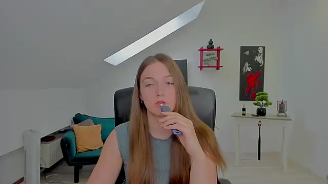 AnneWilsonn online show from May 18, 6:51 am