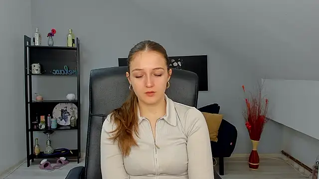 AnneWilsonn online show from March 5, 4:31 am