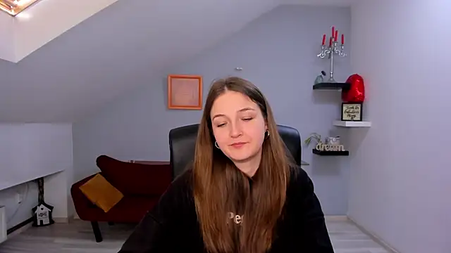 AnneWilsonn online show from March 11, 7:24 am