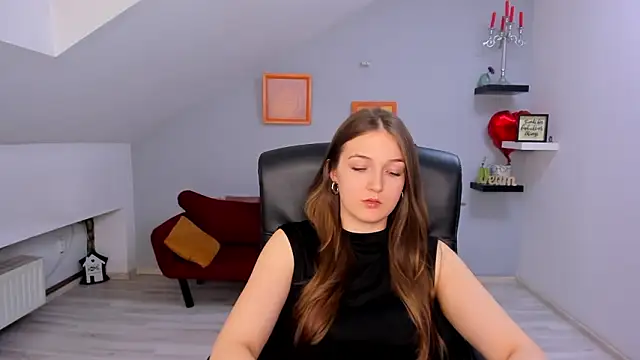 AnneWilsonn online show from March 24, 12:16 pm