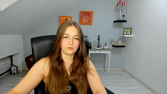 Snapshot of AnneWilsonn chatting on November 22, 10:03 am AnneWilsonn online show from November 22, 10:03 am