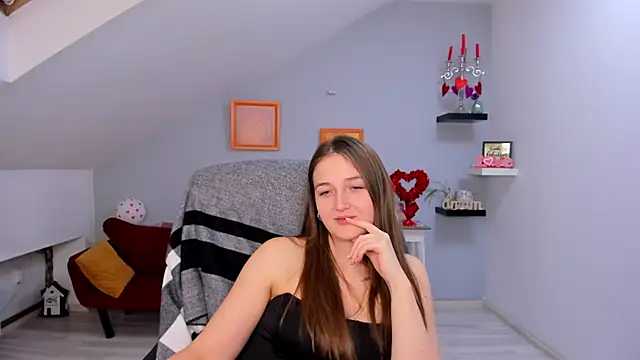 AnneWilsonn online show from February 13, 4:29 pm